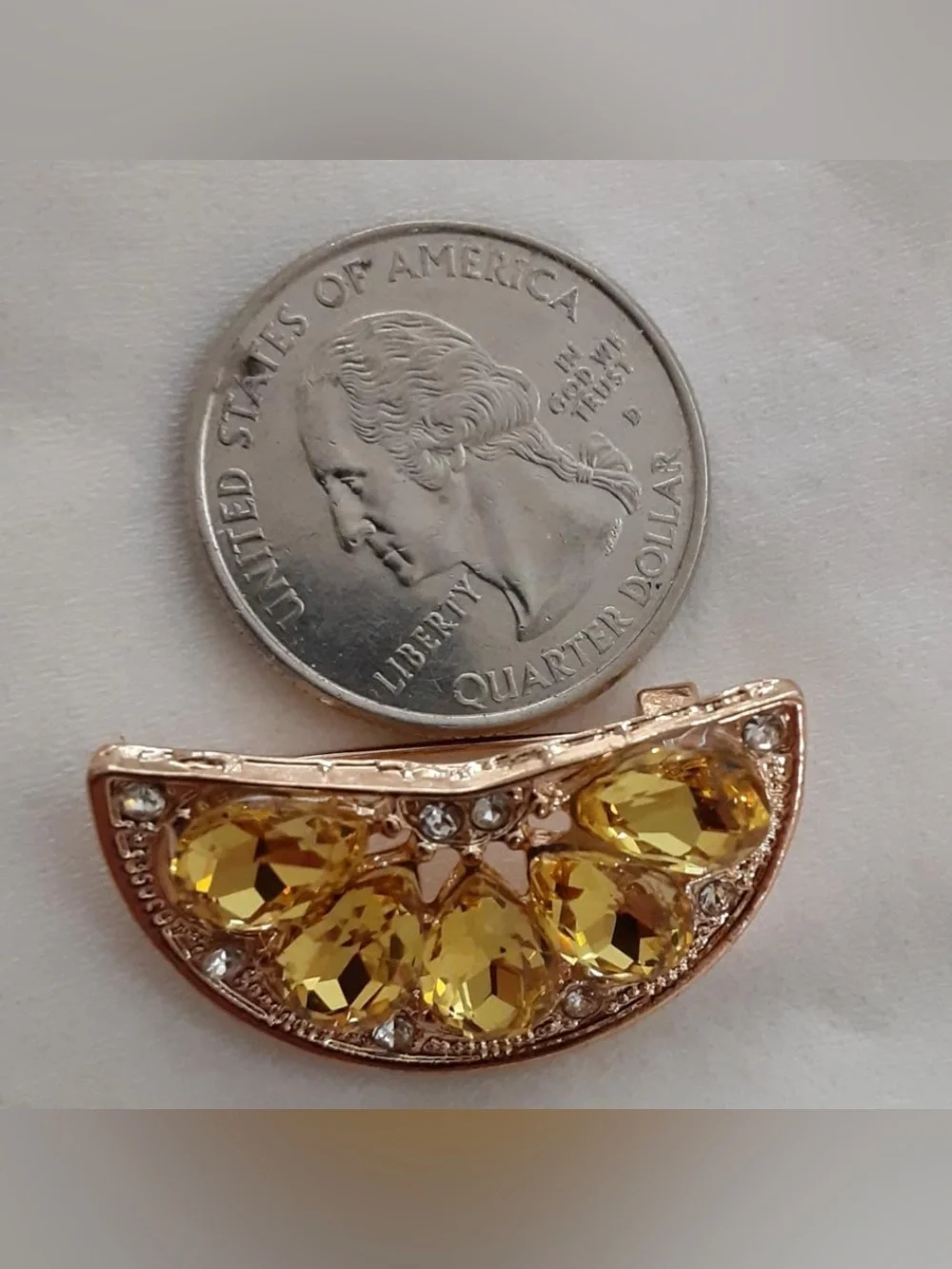 ❤️ Lemon Slice Gold Tone Yellow Statement Rhinestone Brooch Pin Jewelry